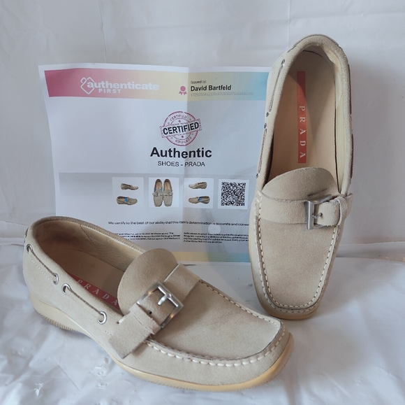 Vintage Prada Women's Beige Suede Buckle Moccasin Shoes w/ COA -Size 35.5/US 5.5 - Picture 2 of 16